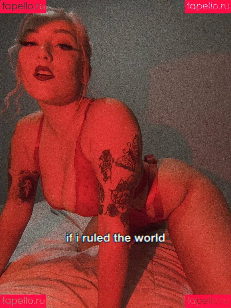 Allie Katch Onlyfans Photo Gallery 