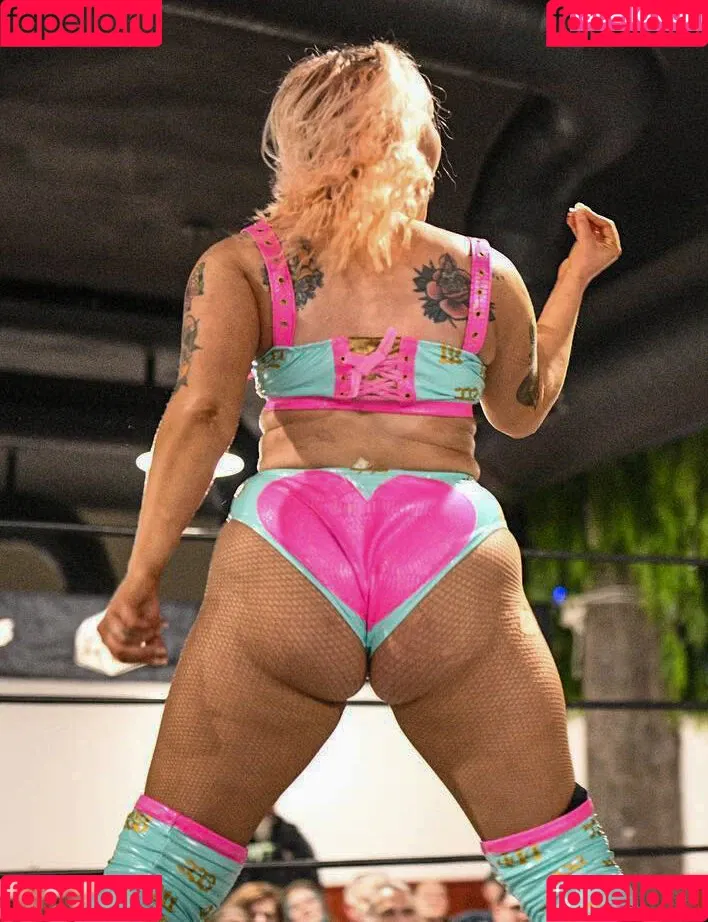 Allie Katch Onlyfans Photo Gallery 