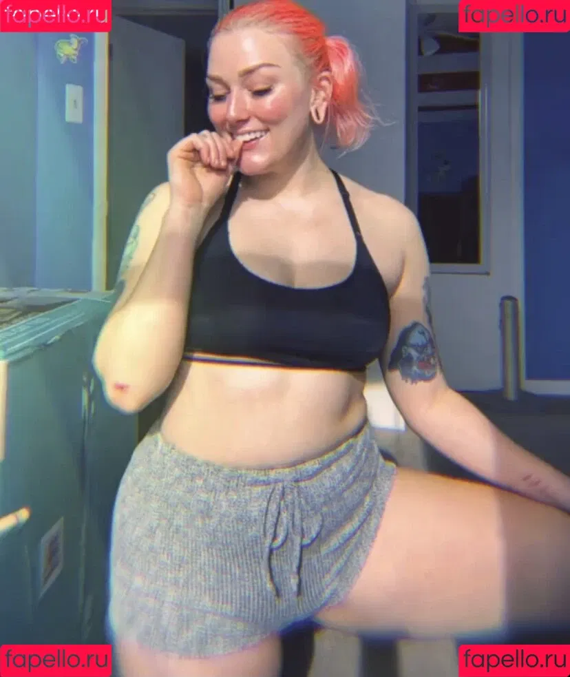 Allie Katch Onlyfans Photo Gallery 