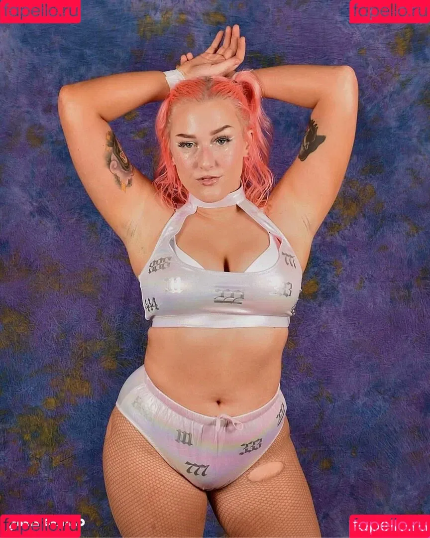 Allie Katch Onlyfans Photo Gallery 