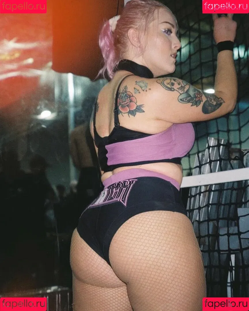Allie Katch Onlyfans Photo Gallery 