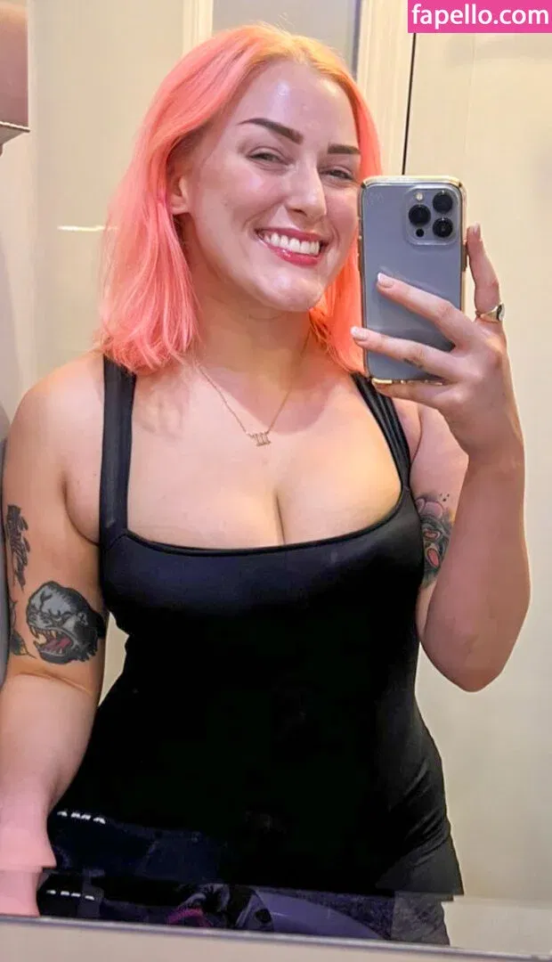 Allie Katch Onlyfans Photo Gallery 