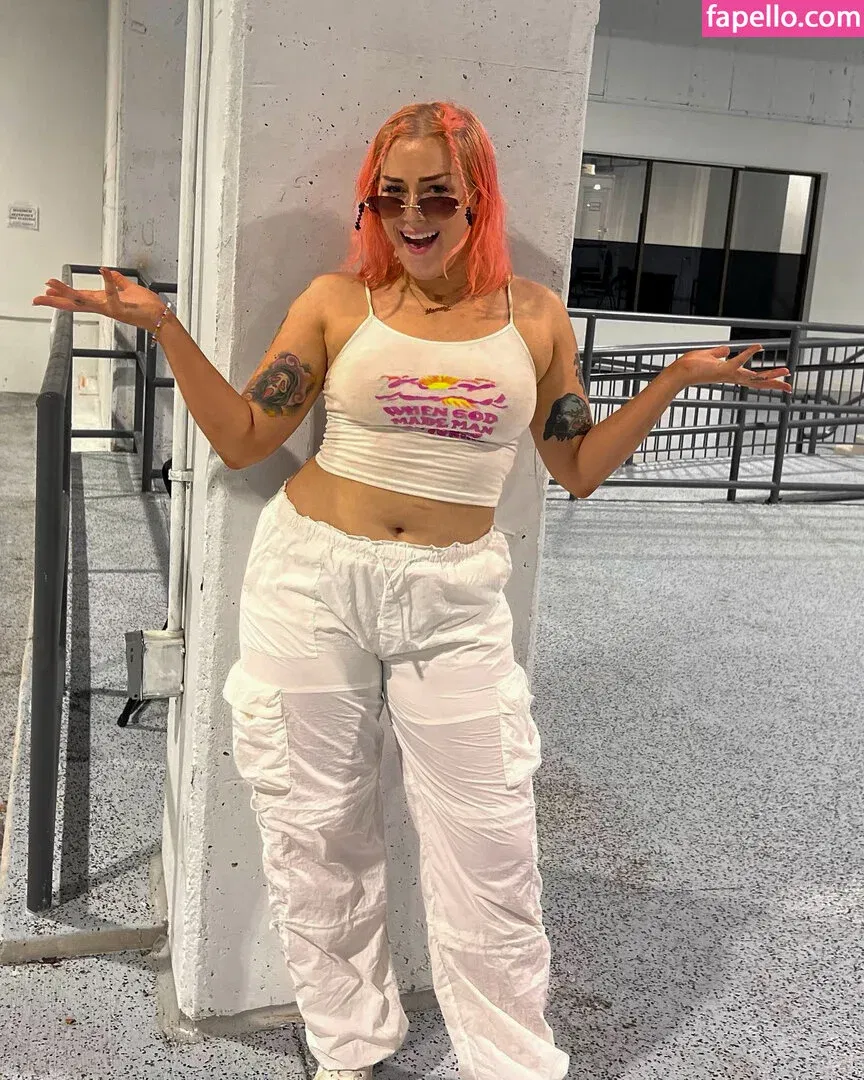 Allie Katch Onlyfans Photo Gallery 