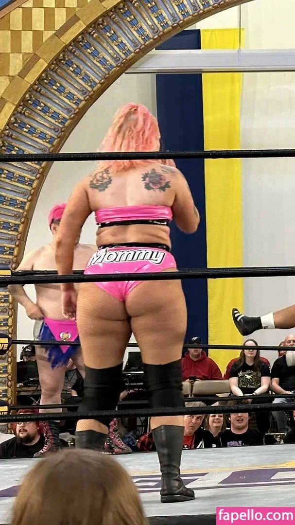 Allie Katch Onlyfans Photo Gallery 