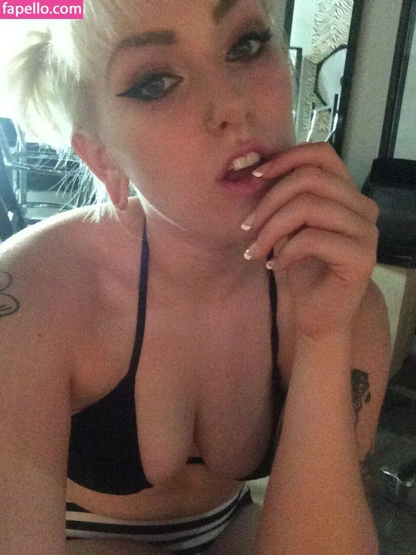 Allie Katch Onlyfans Photo Gallery 