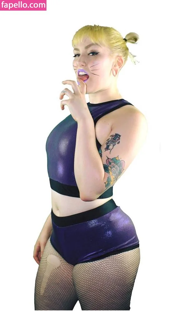 Allie Katch Onlyfans Photo Gallery 