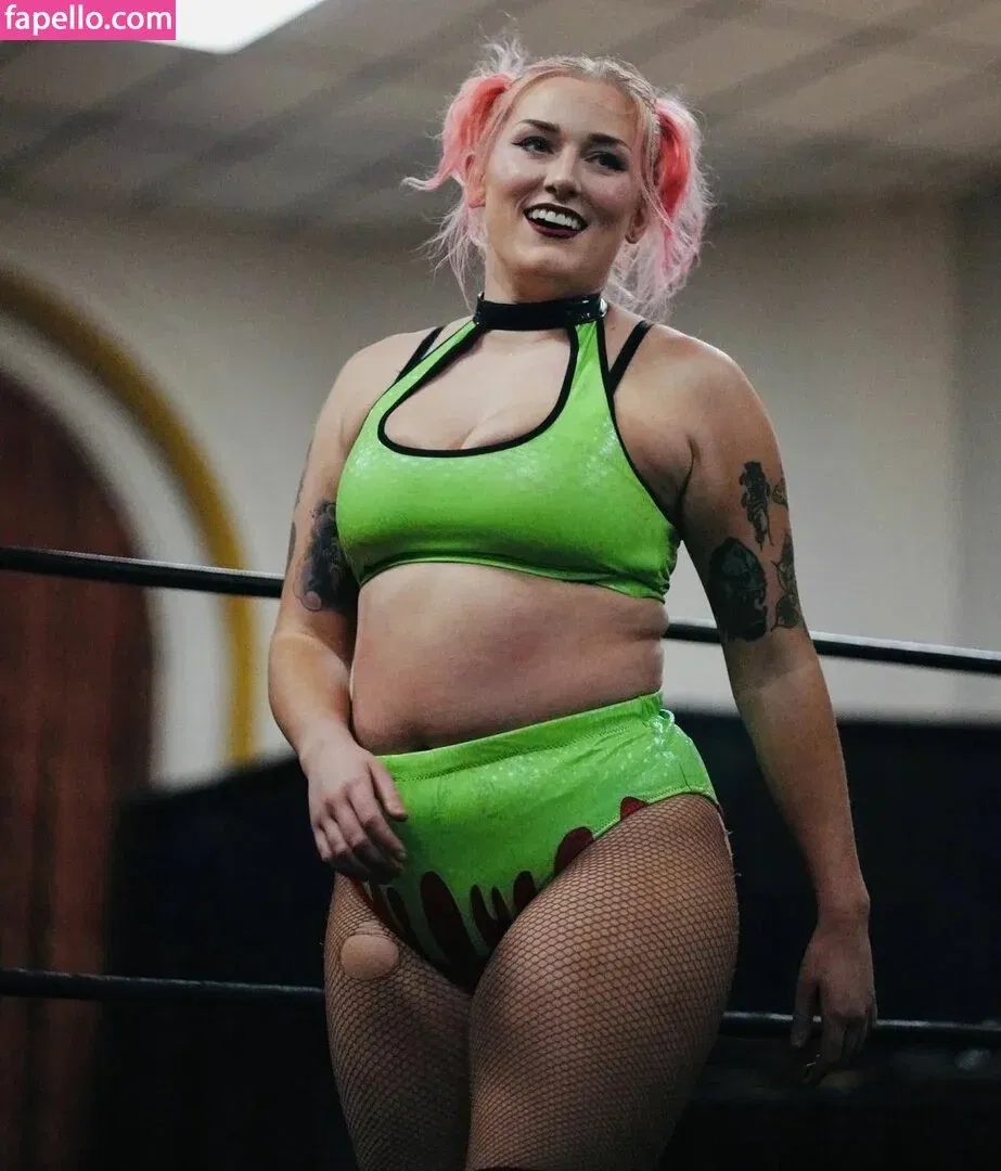 Allie Katch Onlyfans Photo Gallery 