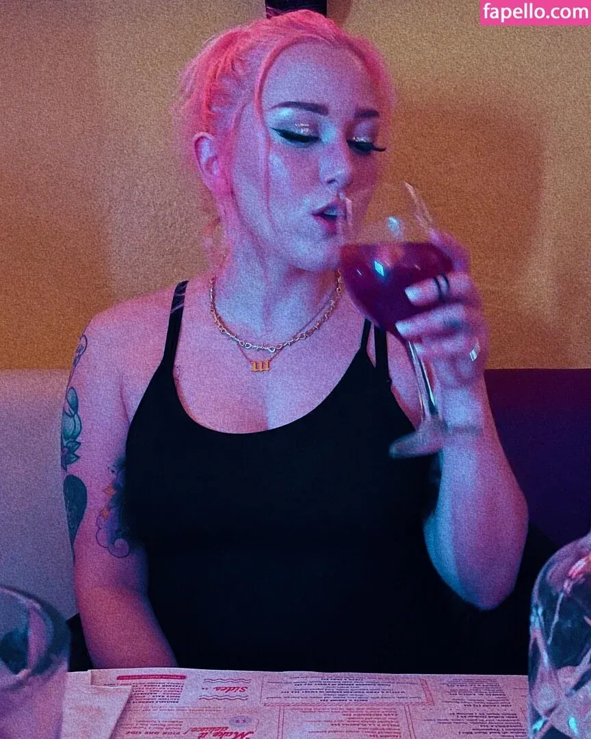 Allie Katch Onlyfans Photo Gallery 