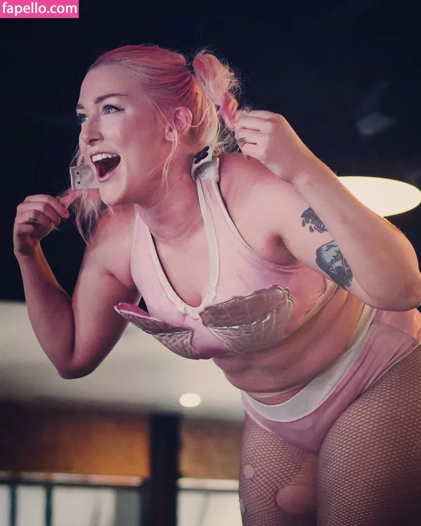 Allie Katch Onlyfans Photo Gallery 