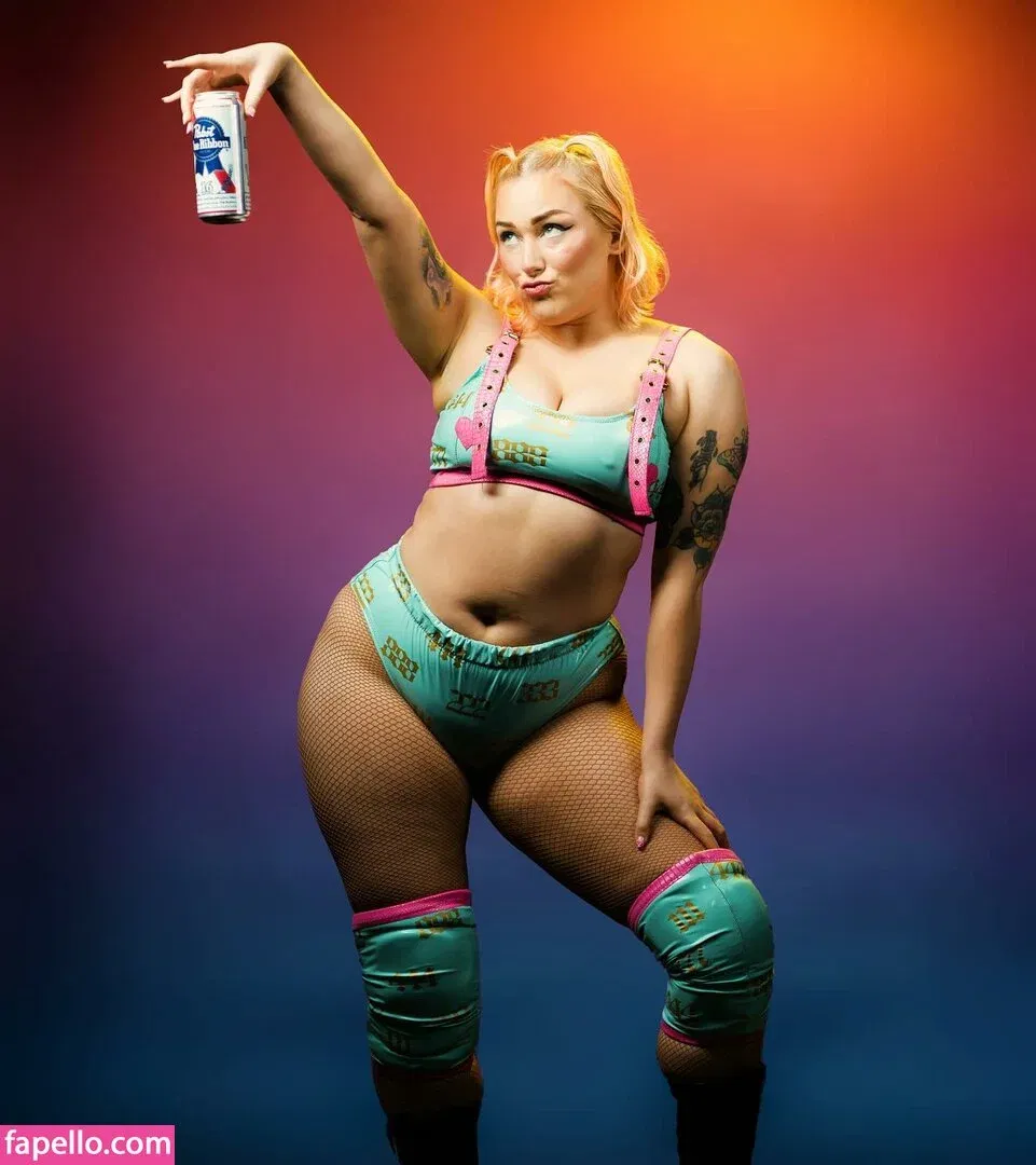 Allie Katch Onlyfans Photo Gallery 