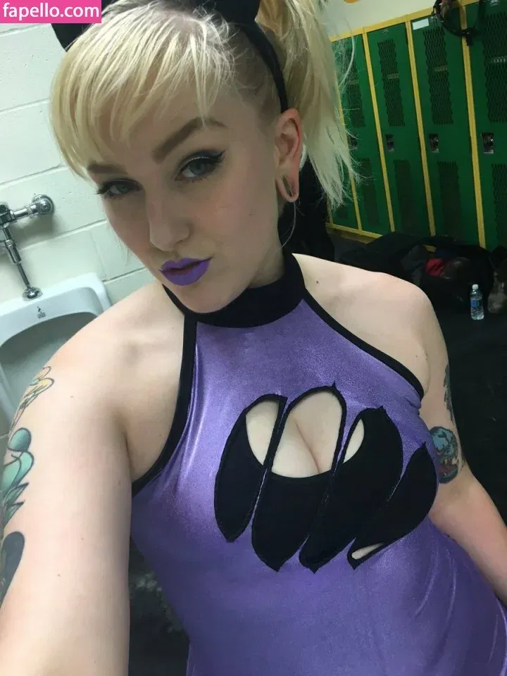 Allie Katch Onlyfans Photo Gallery 