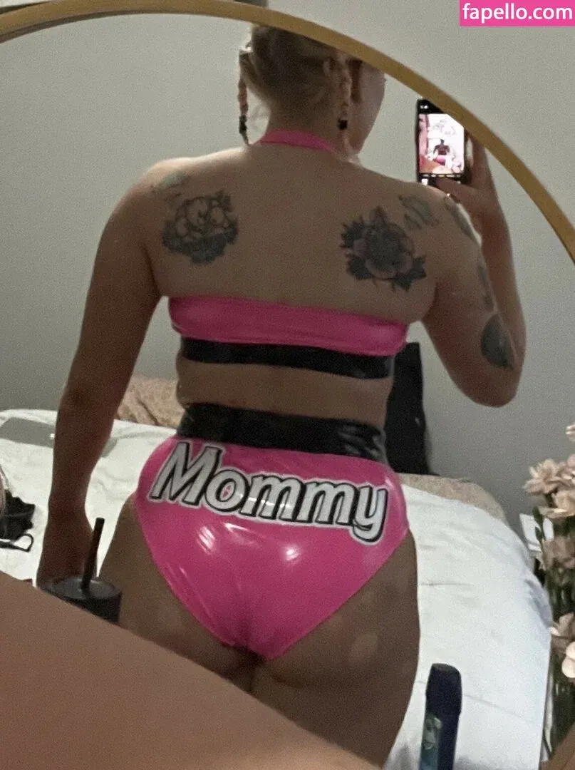 Allie Katch Onlyfans Photo Gallery 