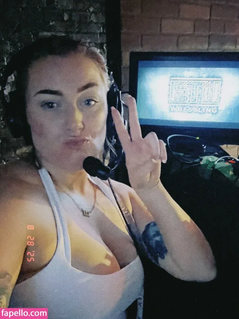 Allie Katch Onlyfans Photo Gallery 