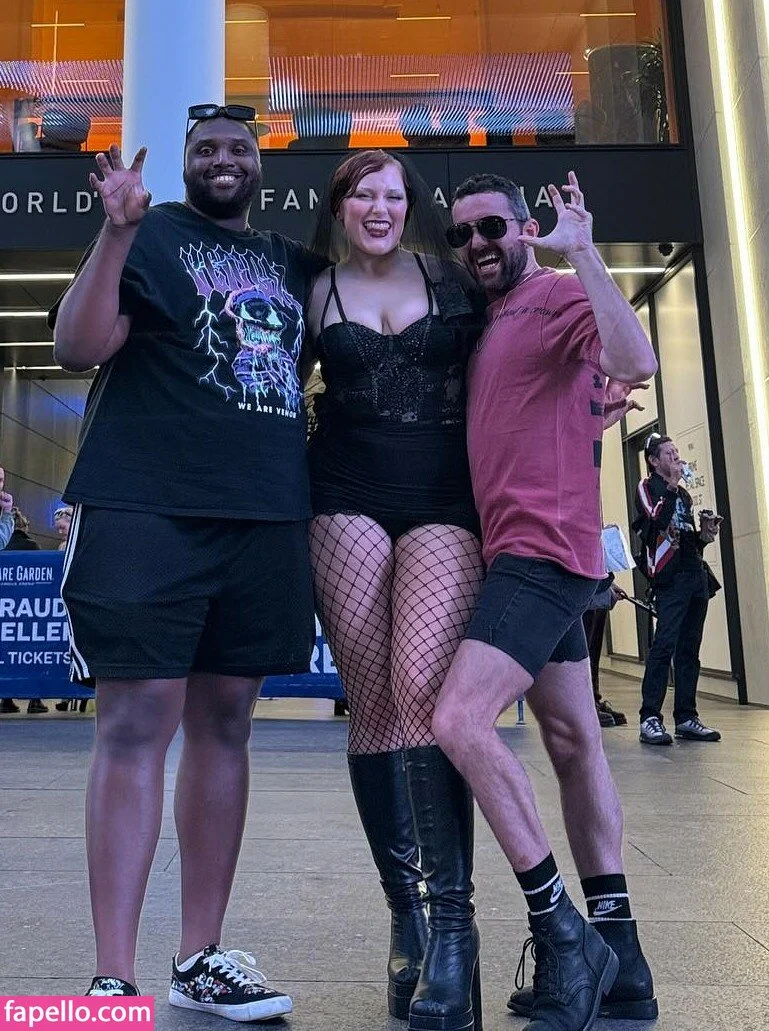 Allie Katch Onlyfans Photo Gallery 