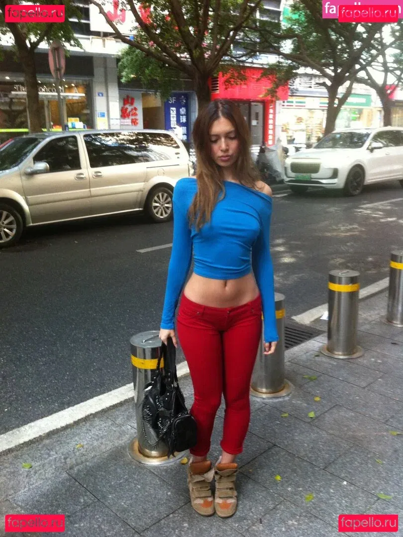 Lucia Manfredi Onlyfans Photo Gallery 