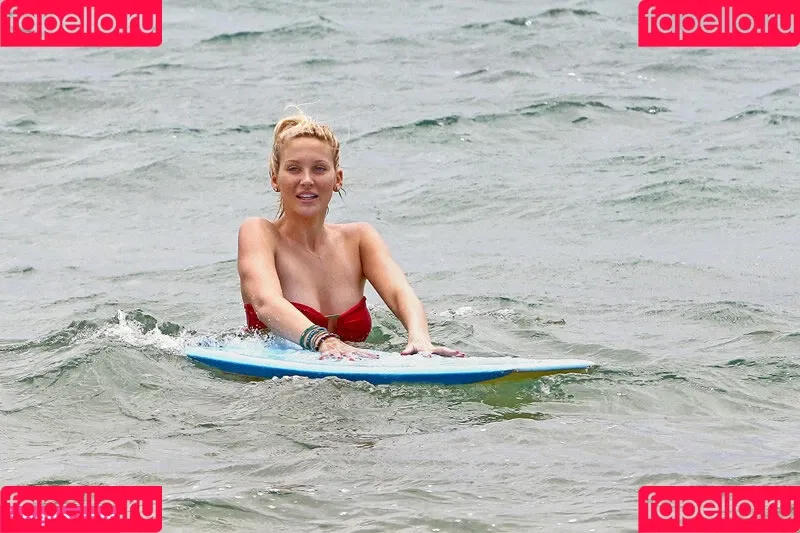 Stephanie Pratt Onlyfans Photo Gallery 