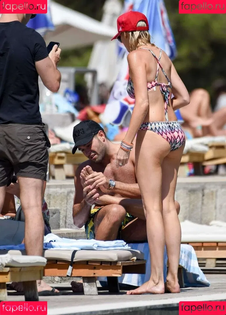 Stephanie Pratt Onlyfans Photo Gallery 