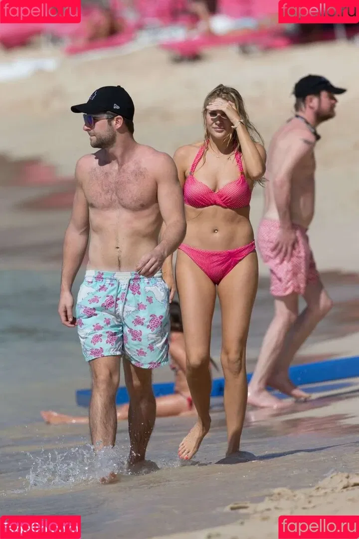 Stephanie Pratt Onlyfans Photo Gallery 