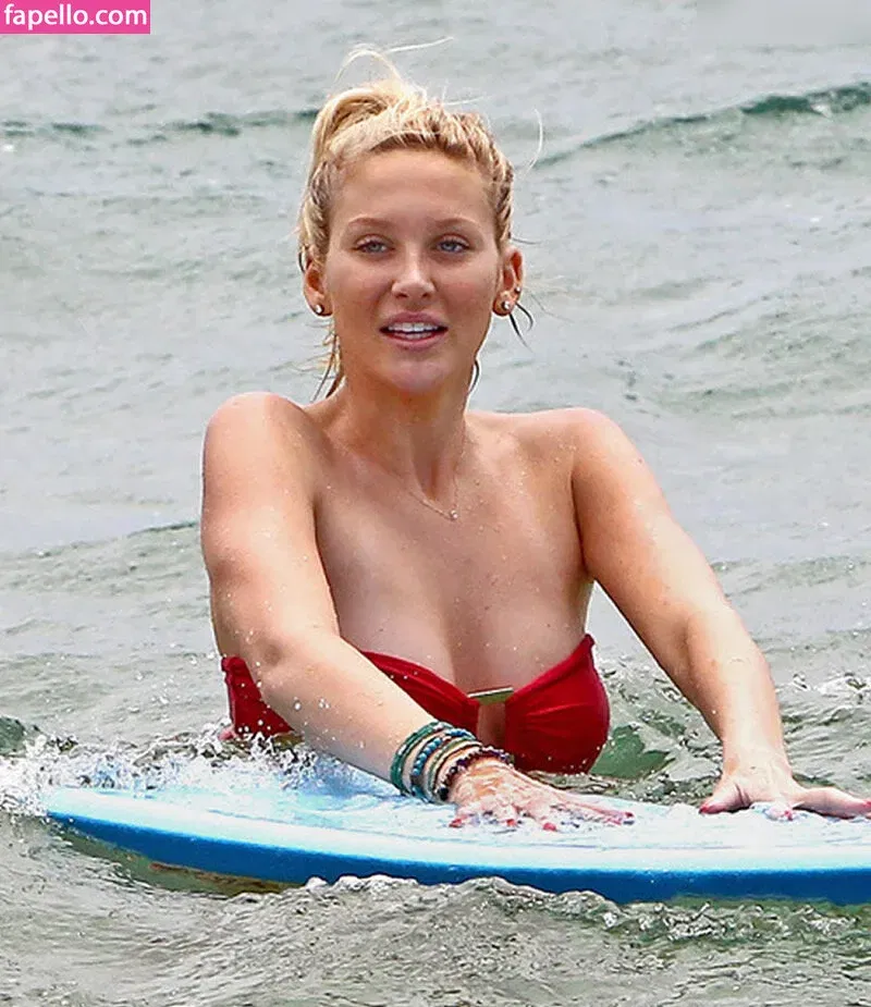 Stephanie Pratt Onlyfans Photo Gallery 