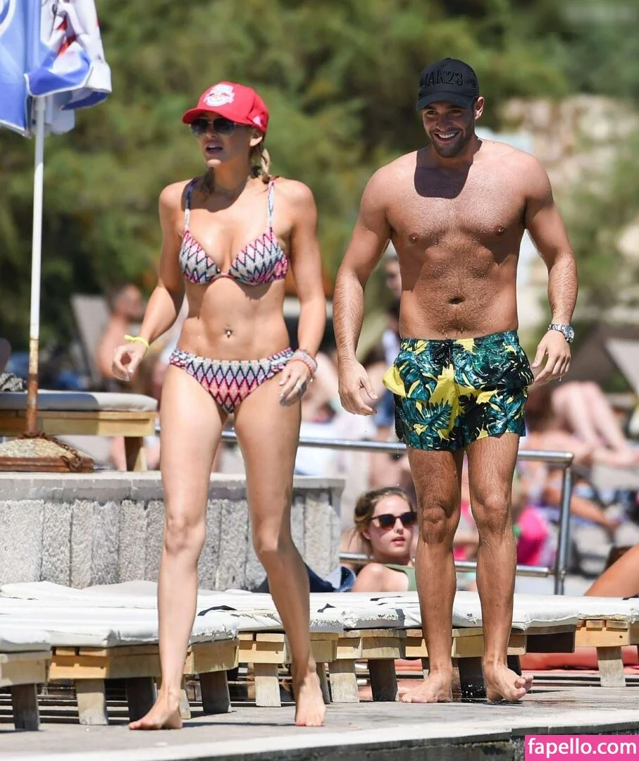 Stephanie Pratt Onlyfans Photo Gallery 