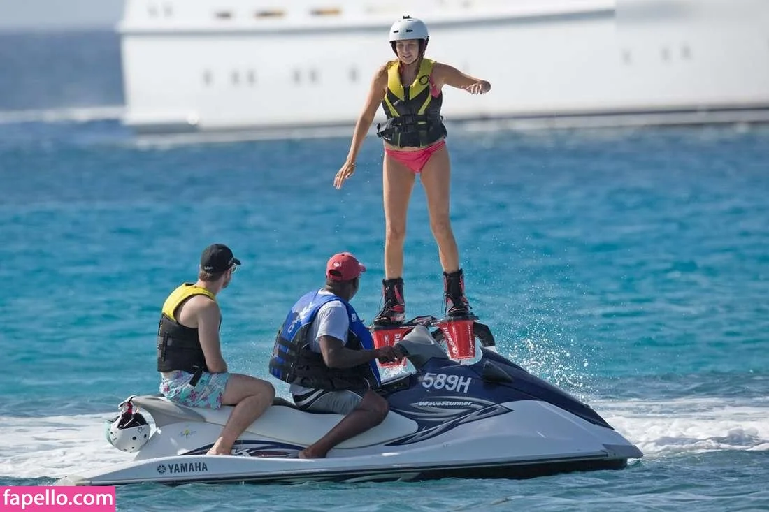 Stephanie Pratt Onlyfans Photo Gallery 