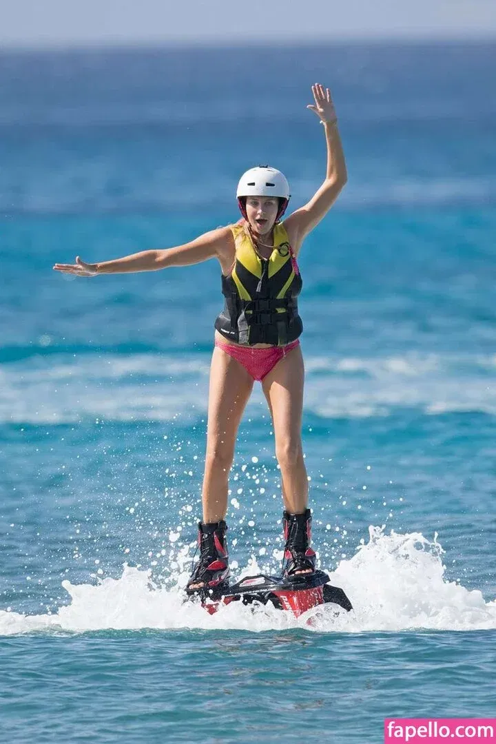 Stephanie Pratt Onlyfans Photo Gallery 