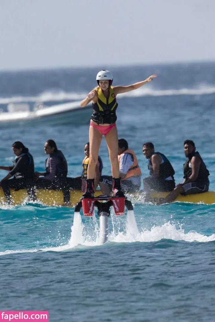 Stephanie Pratt Onlyfans Photo Gallery 