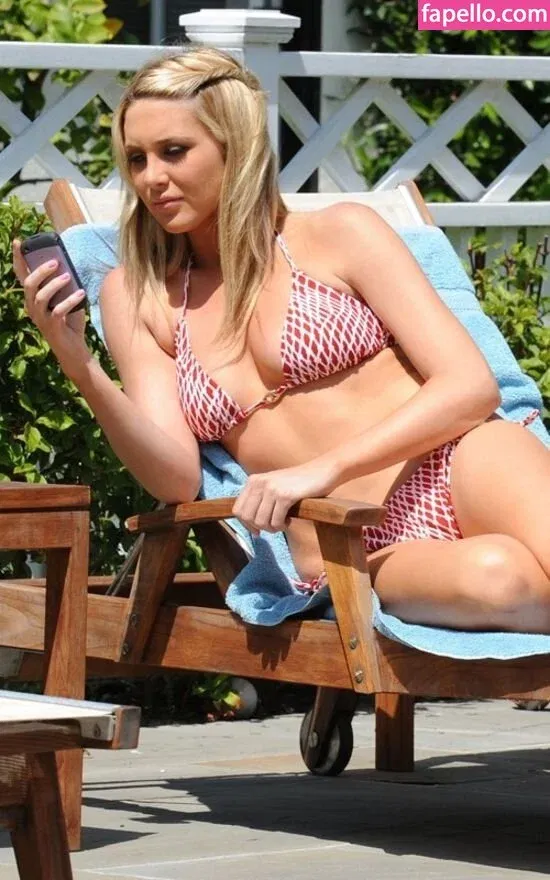 Stephanie Pratt Onlyfans Photo Gallery 