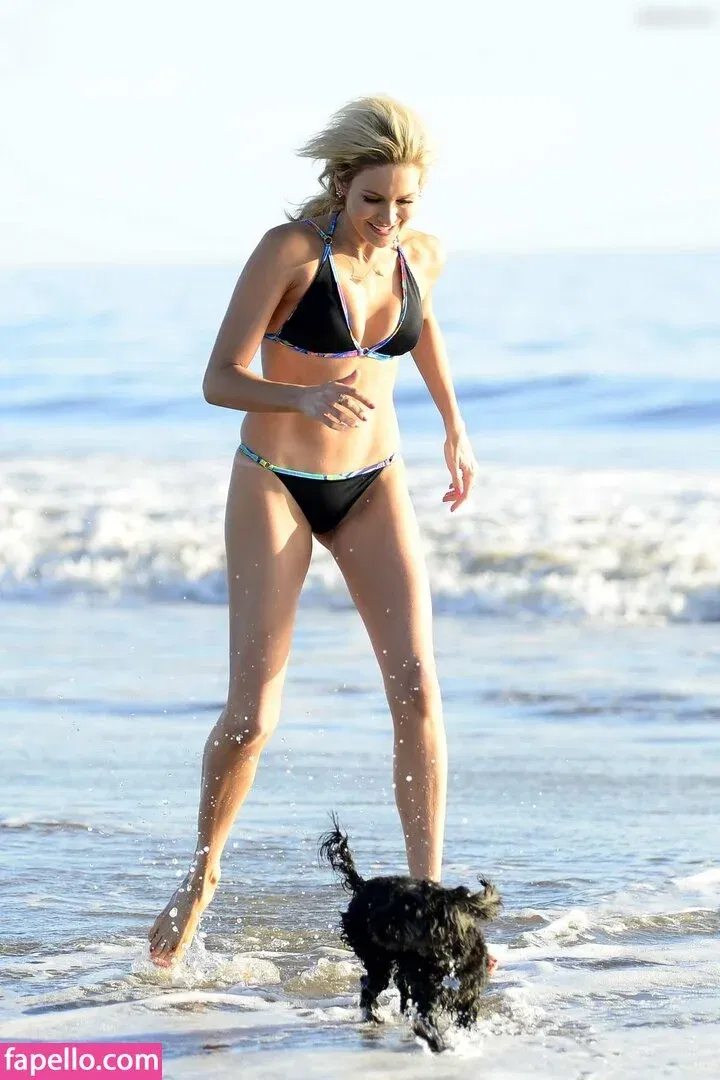 Stephanie Pratt Onlyfans Photo Gallery 