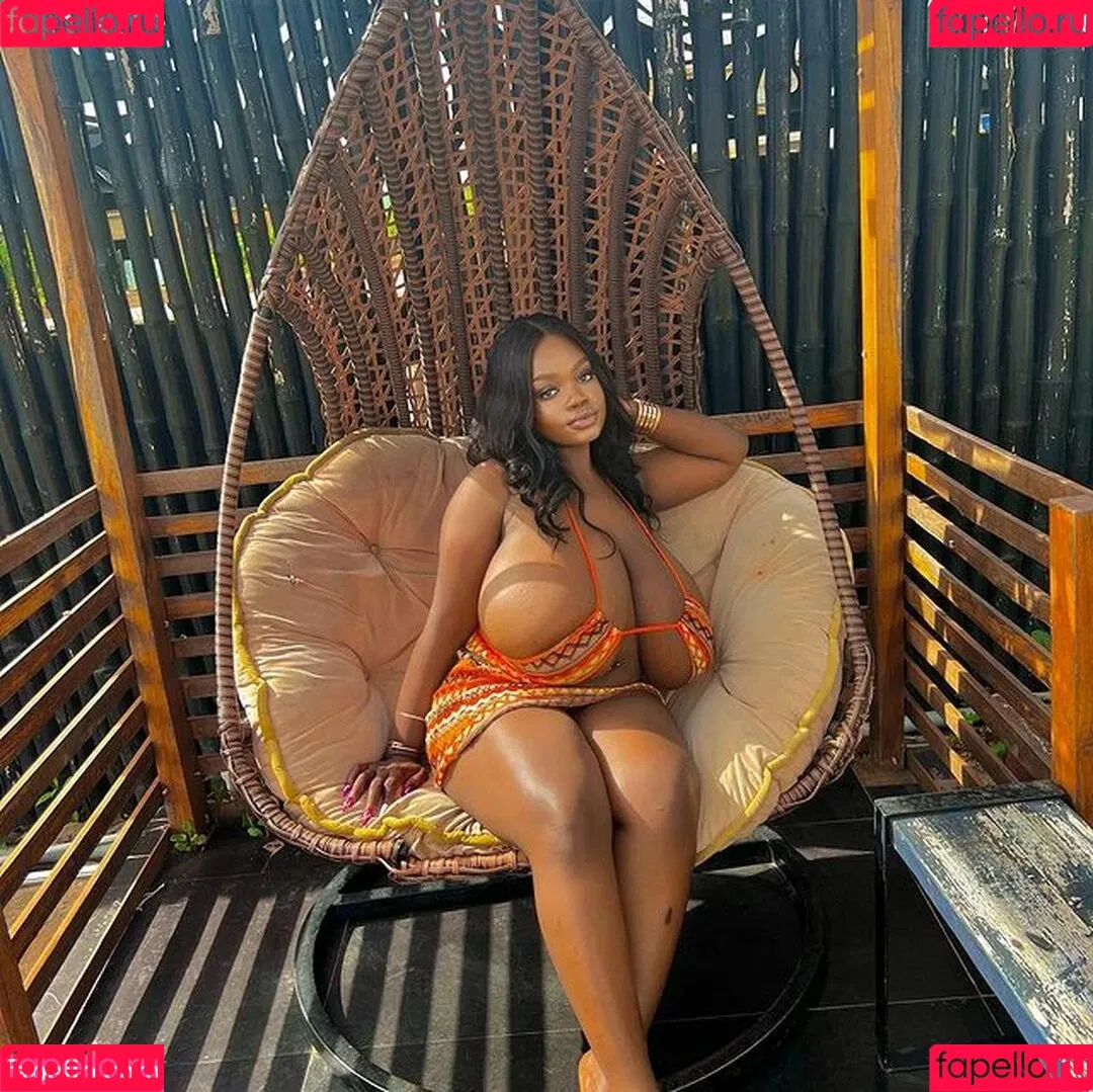 Chanel La Croix Onlyfans Photo Gallery 