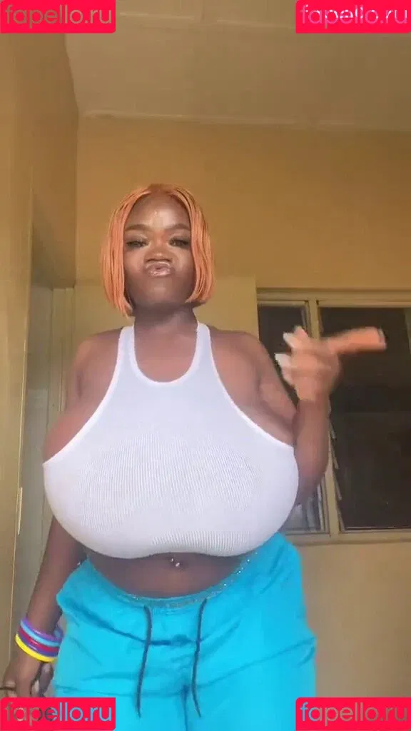 Chanel La Croix Onlyfans Photo Gallery 