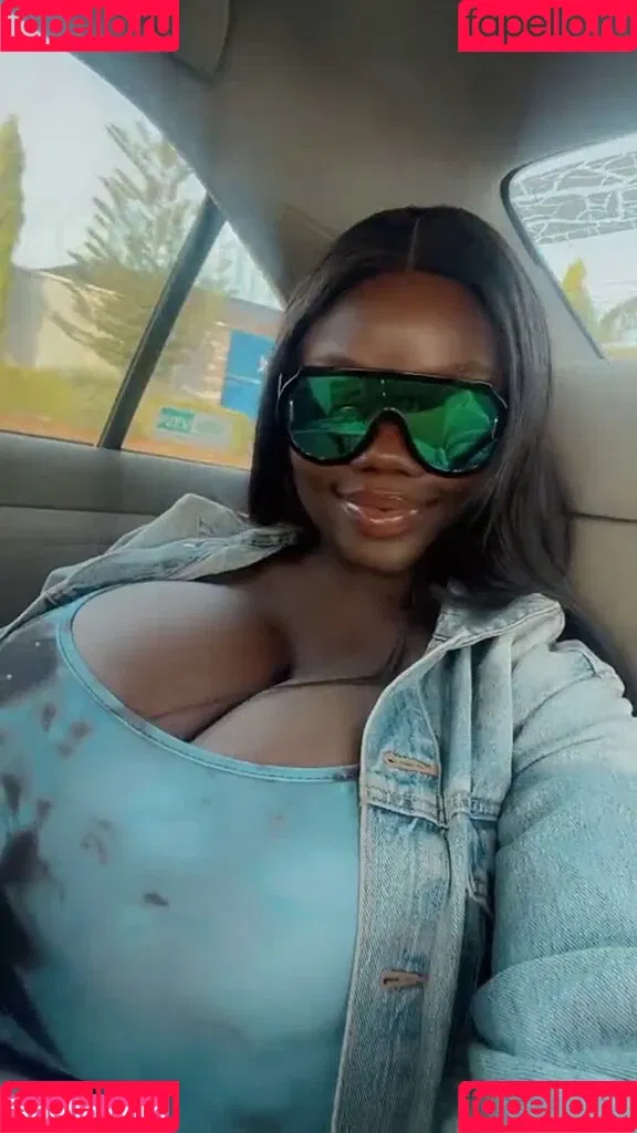 Chanel La Croix Onlyfans Photo Gallery 