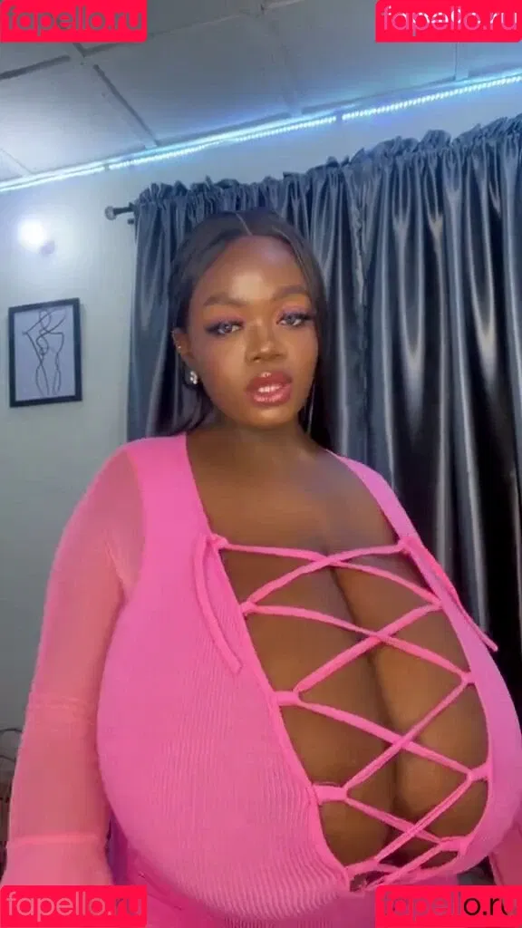 Chanel La Croix Onlyfans Photo Gallery 