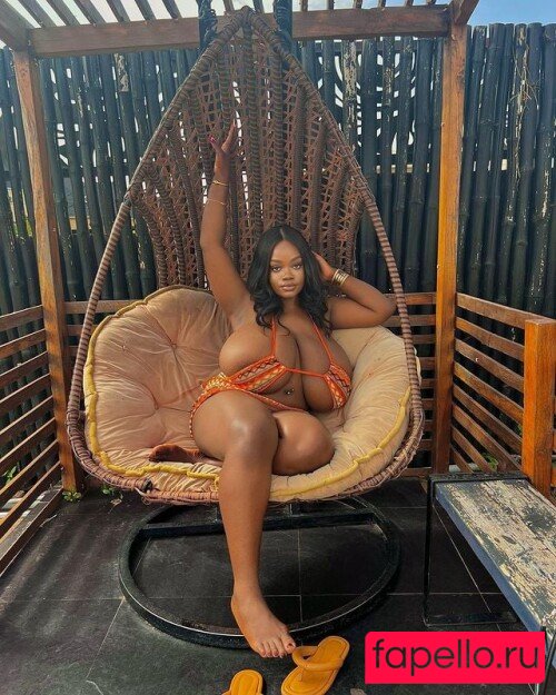 Chanel La Croix Nude Onlyfans Photo 28
