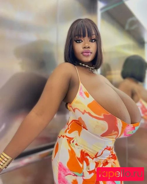 Chanel La Croix Nude Onlyfans Photo 27