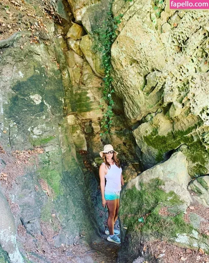 diewillnurwein Onlyfans Photo Gallery 