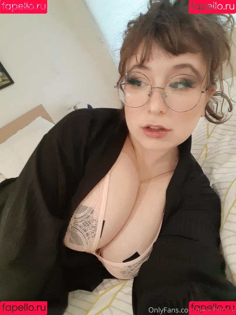 grraves Onlyfans Photo Gallery 