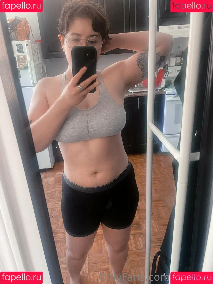 grraves Onlyfans Photo Gallery 