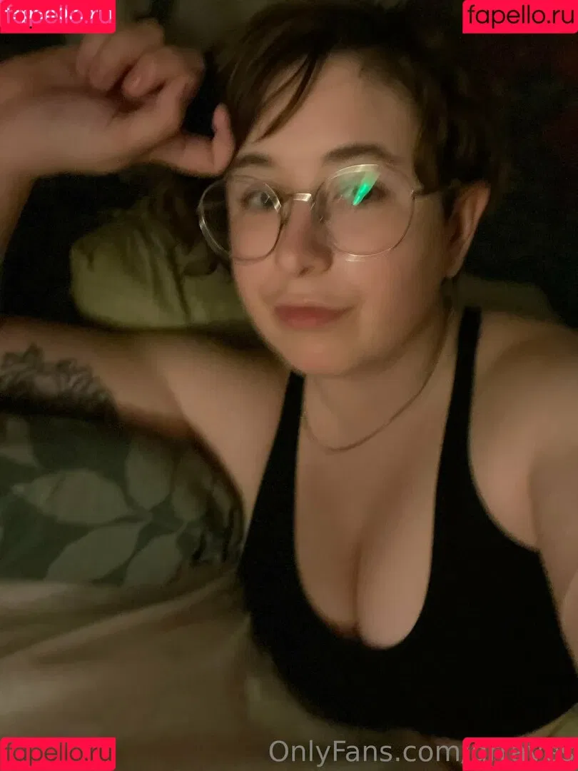 grraves Onlyfans Photo Gallery 