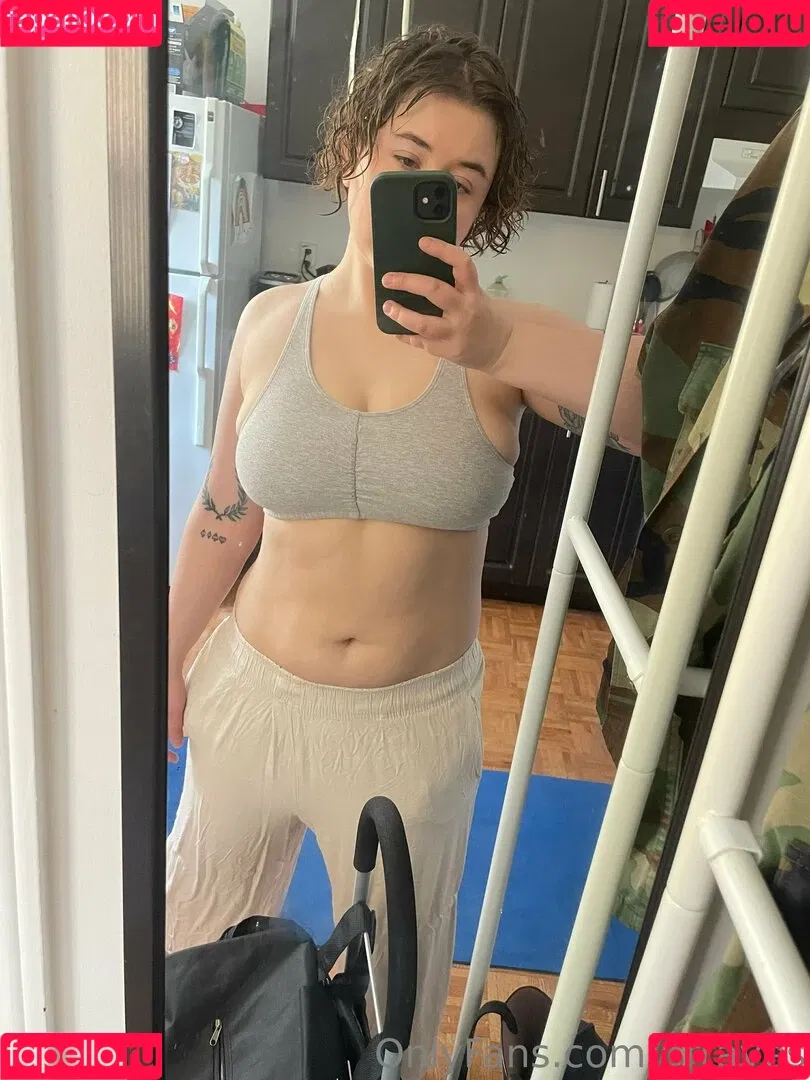 grraves Onlyfans Photo Gallery 