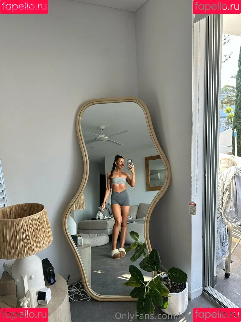 henny_moody Onlyfans Photo Gallery 