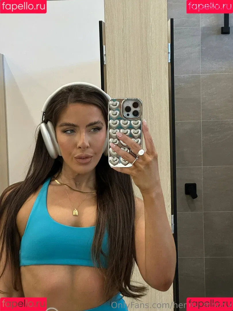 henny_moody Onlyfans Photo Gallery 