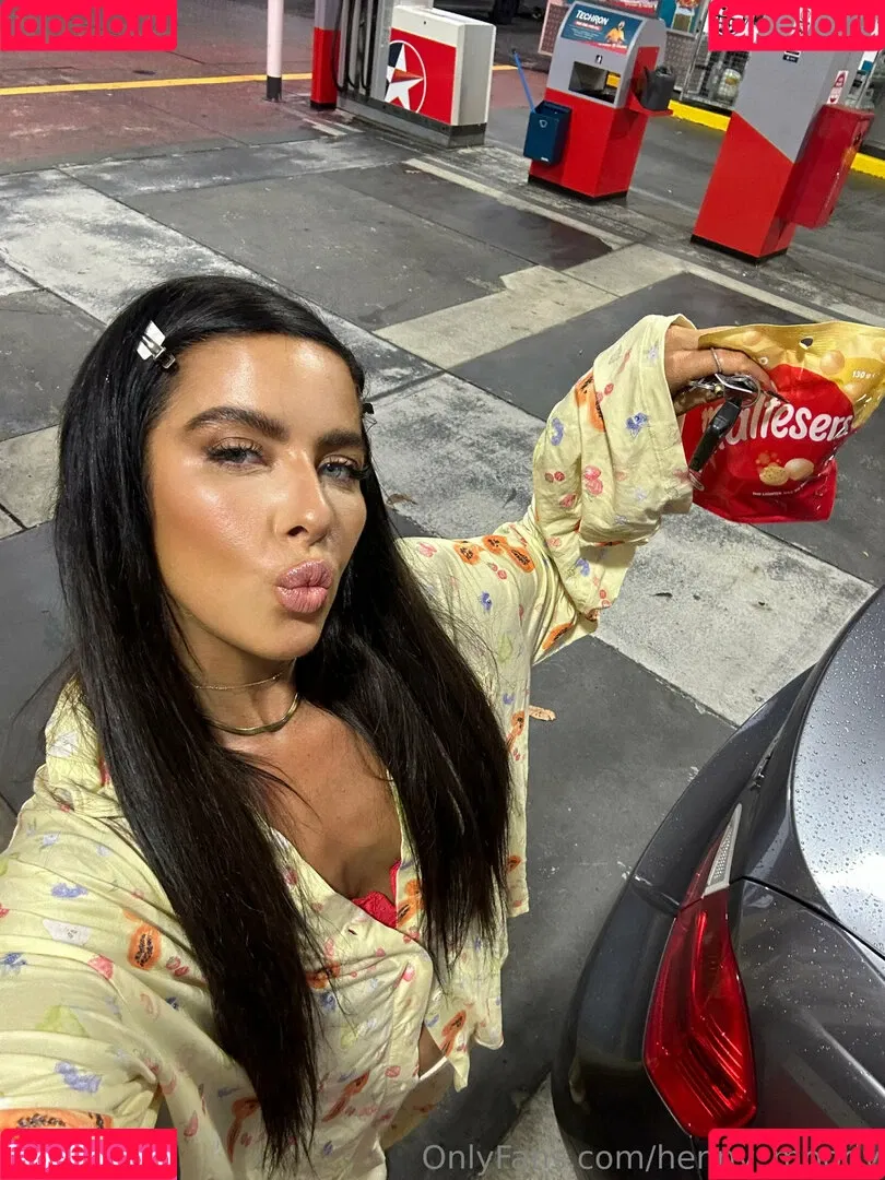 henny_moody Onlyfans Photo Gallery 