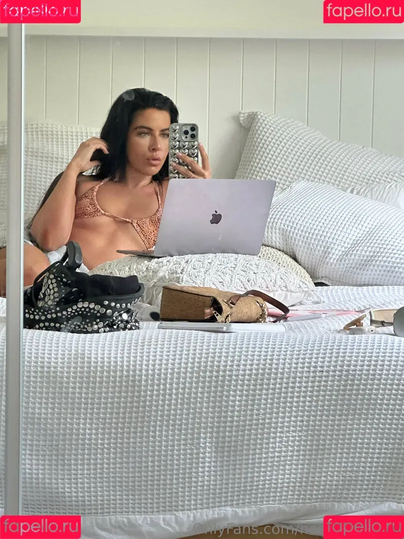 henny_moody Onlyfans Photo Gallery 