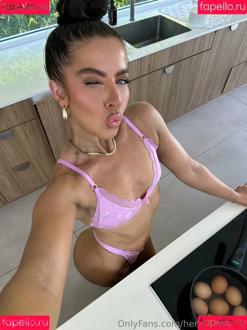 henny_moody Onlyfans Photo Gallery 