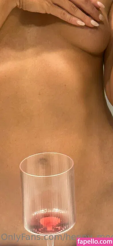 henny_moody Onlyfans Photo Gallery 