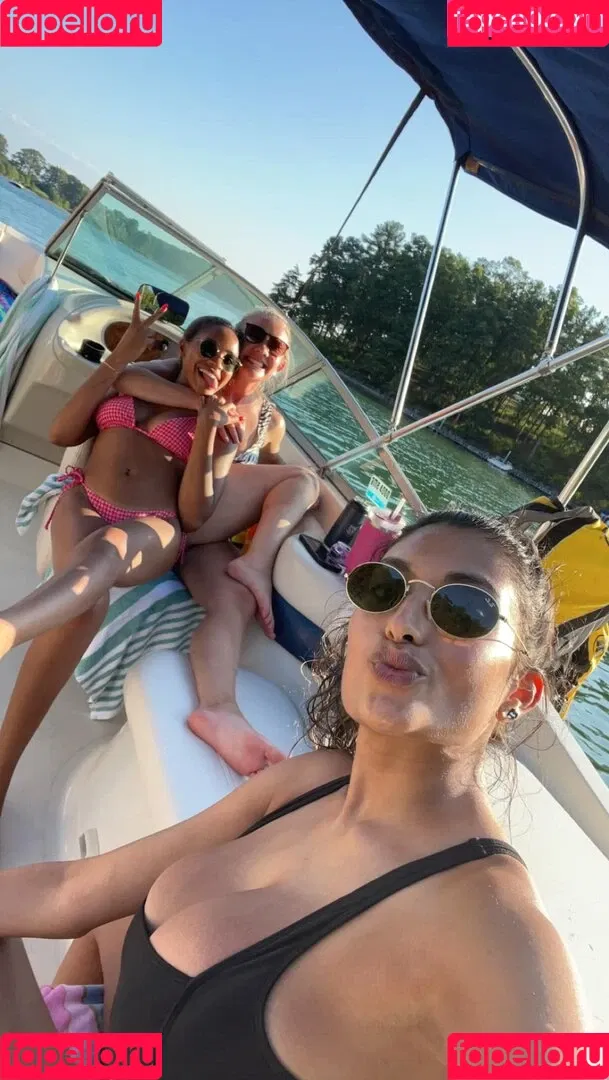 Zia Natasha Lehman Onlyfans Photo Gallery 