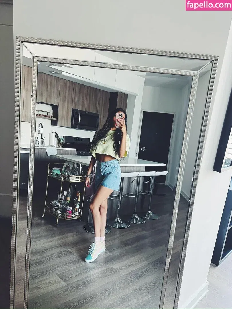 Zia Natasha Lehman Onlyfans Photo Gallery 