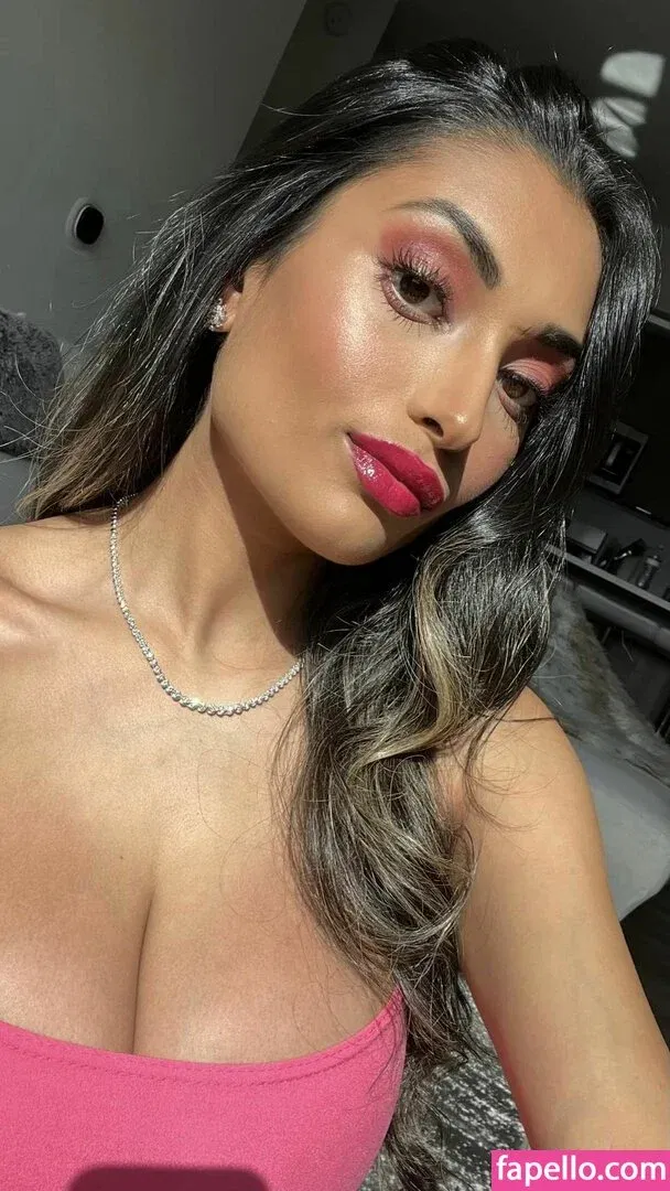 Zia Natasha Lehman Onlyfans Photo Gallery 