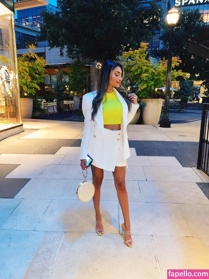 Zia Natasha Lehman Onlyfans Photo Gallery 